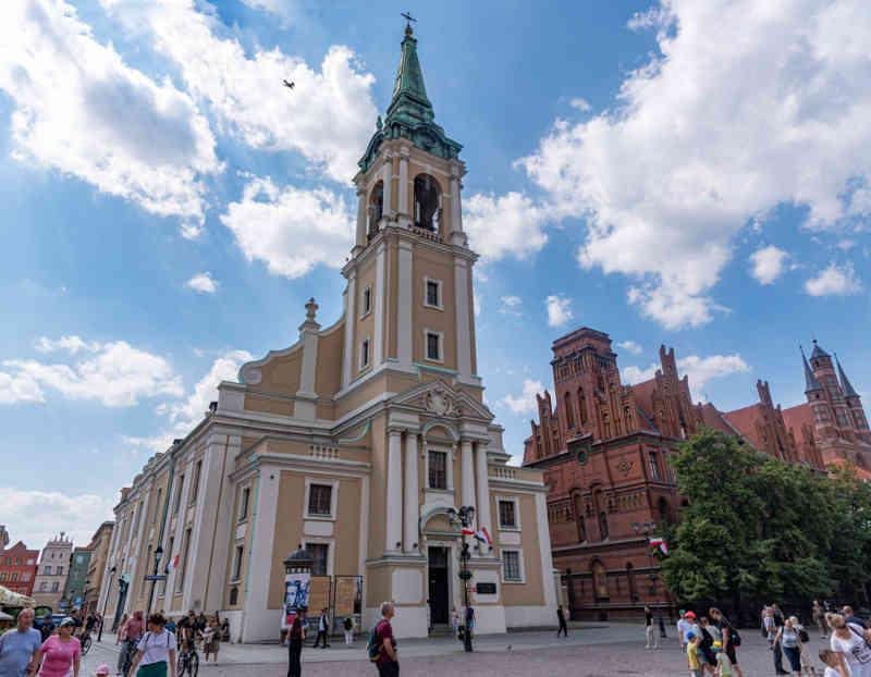 Polonia - Torun 009 - iglesia del Espíritu Santo.jpg